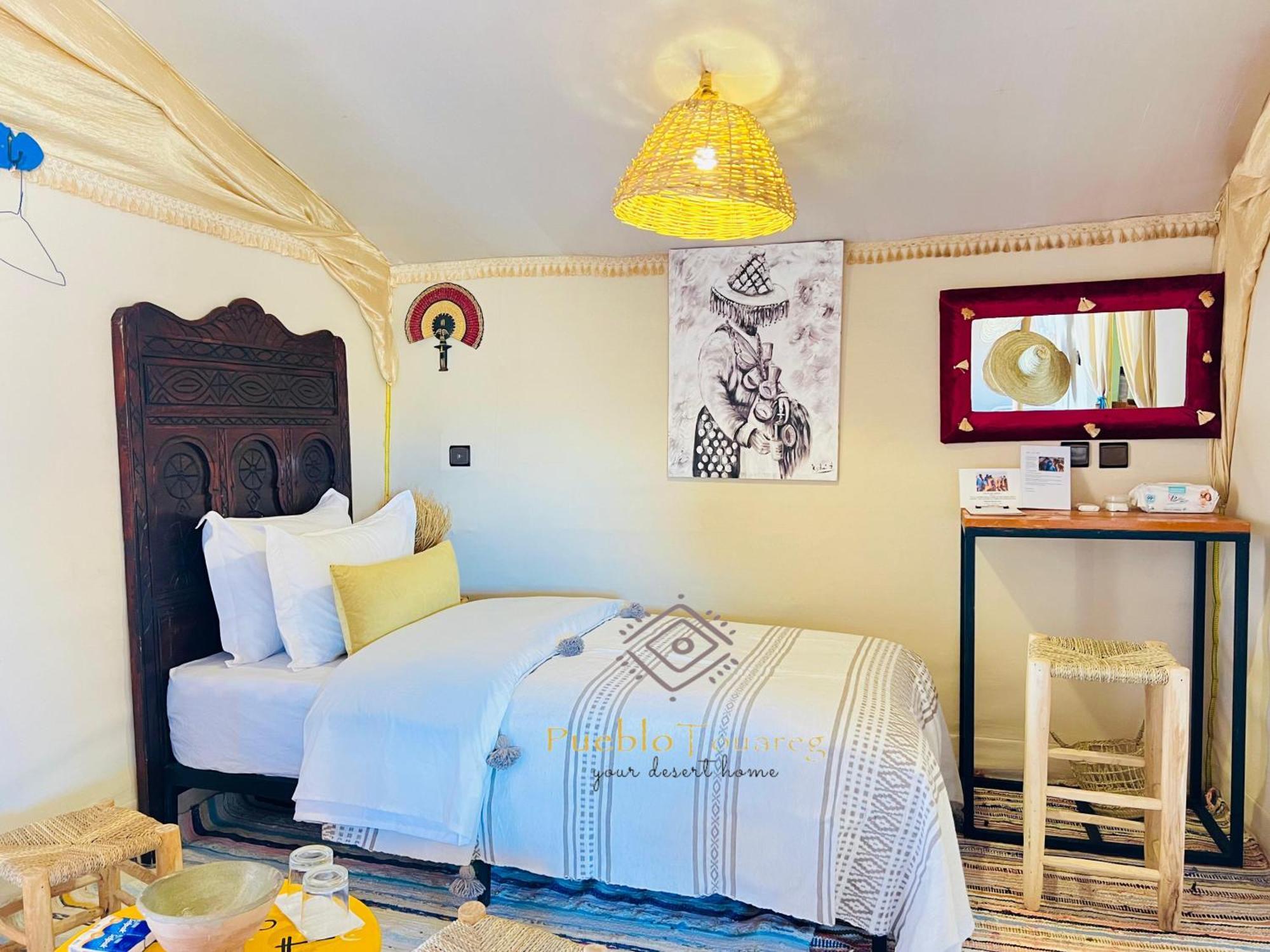 Pueblo Touareg - Private Tents Merzouga Bagian luar foto
