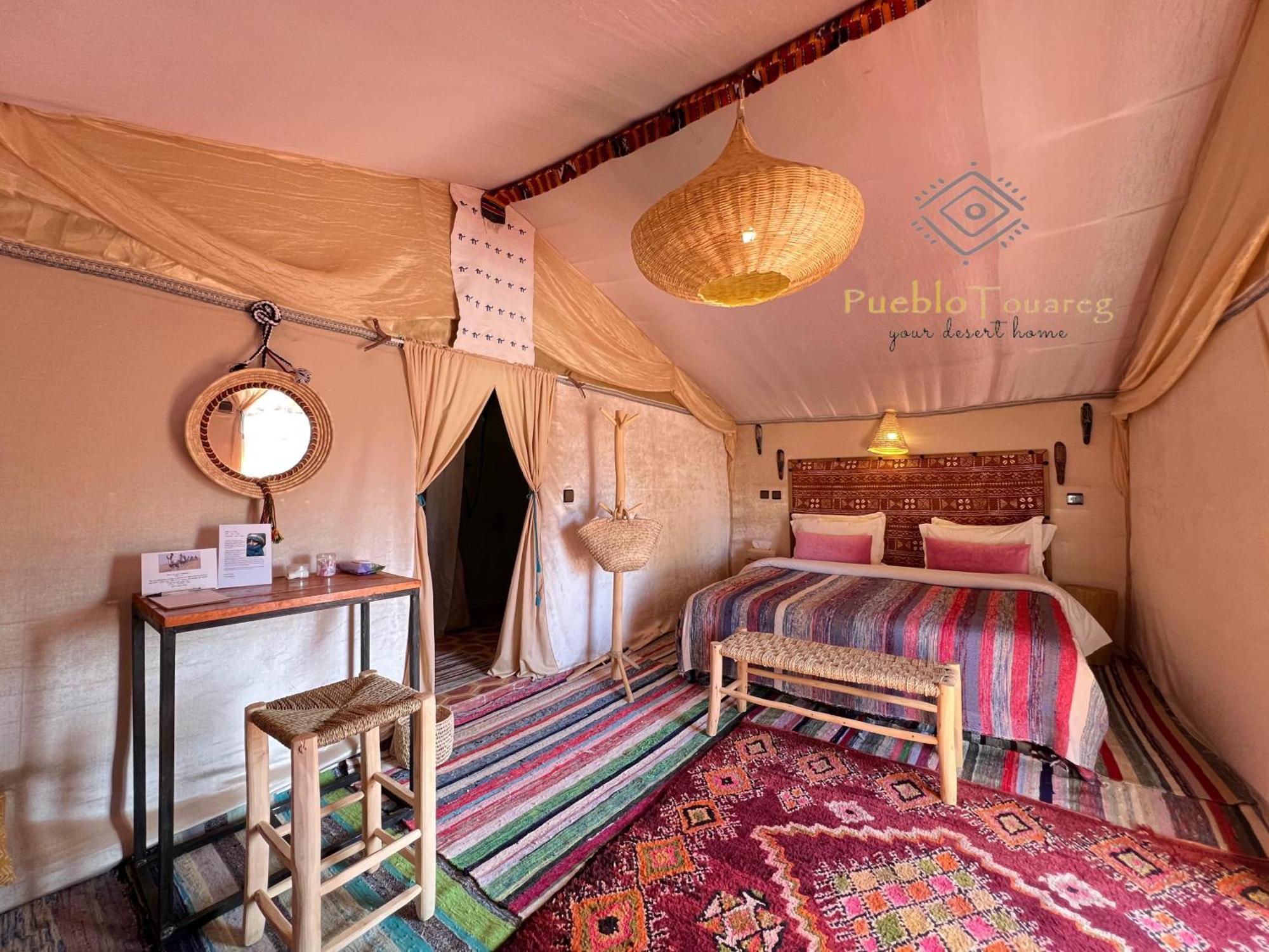 Pueblo Touareg - Private Tents Merzouga Bagian luar foto