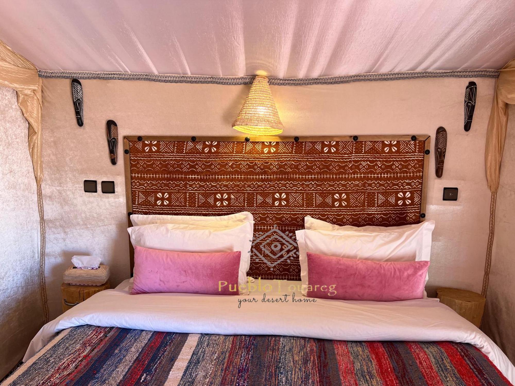 Pueblo Touareg - Private Tents Merzouga Bagian luar foto