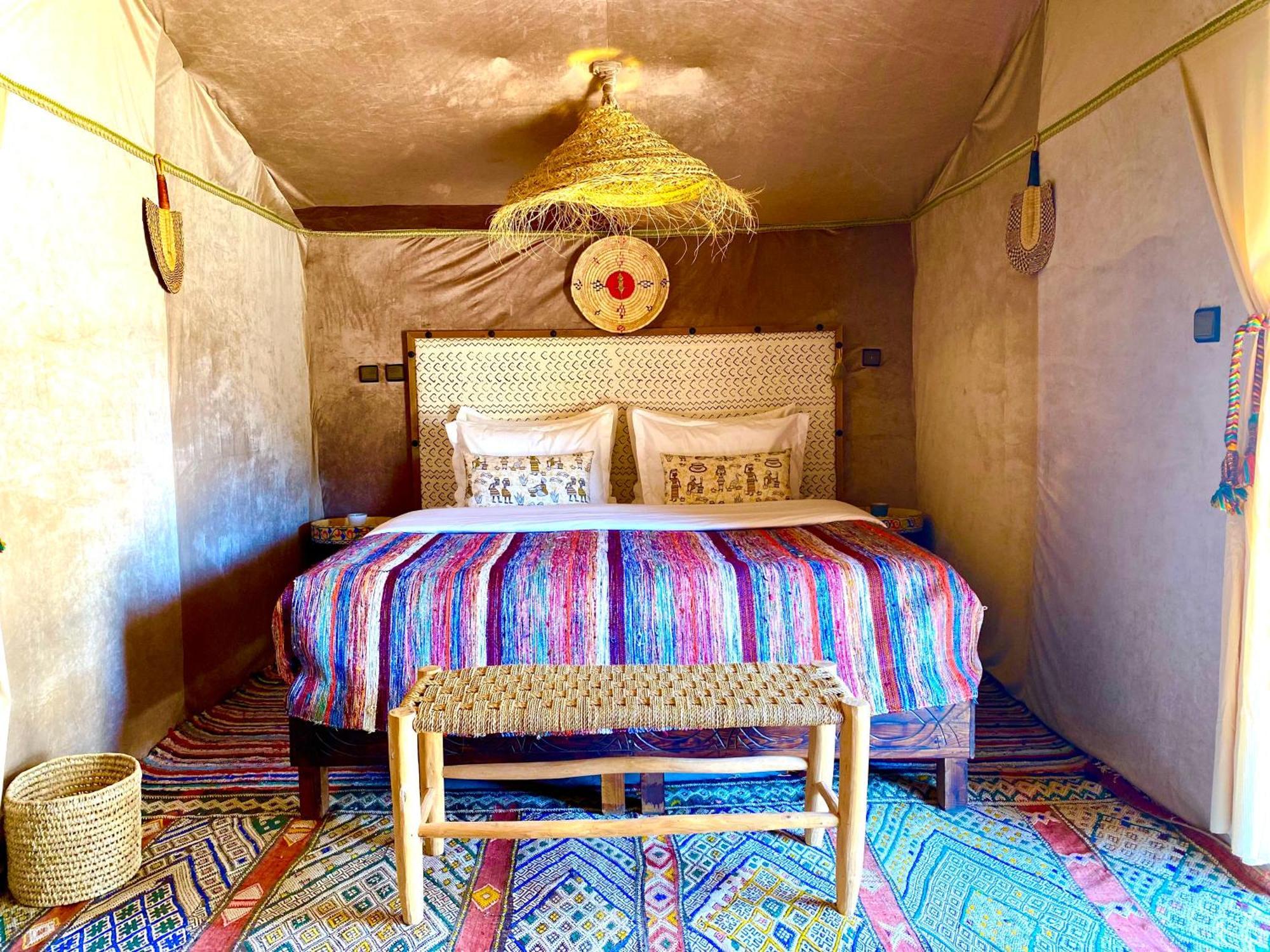Pueblo Touareg - Private Tents Merzouga Bagian luar foto