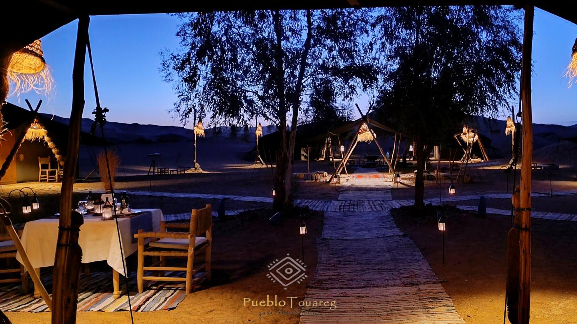 Pueblo Touareg - Private Tents Merzouga Bagian luar foto