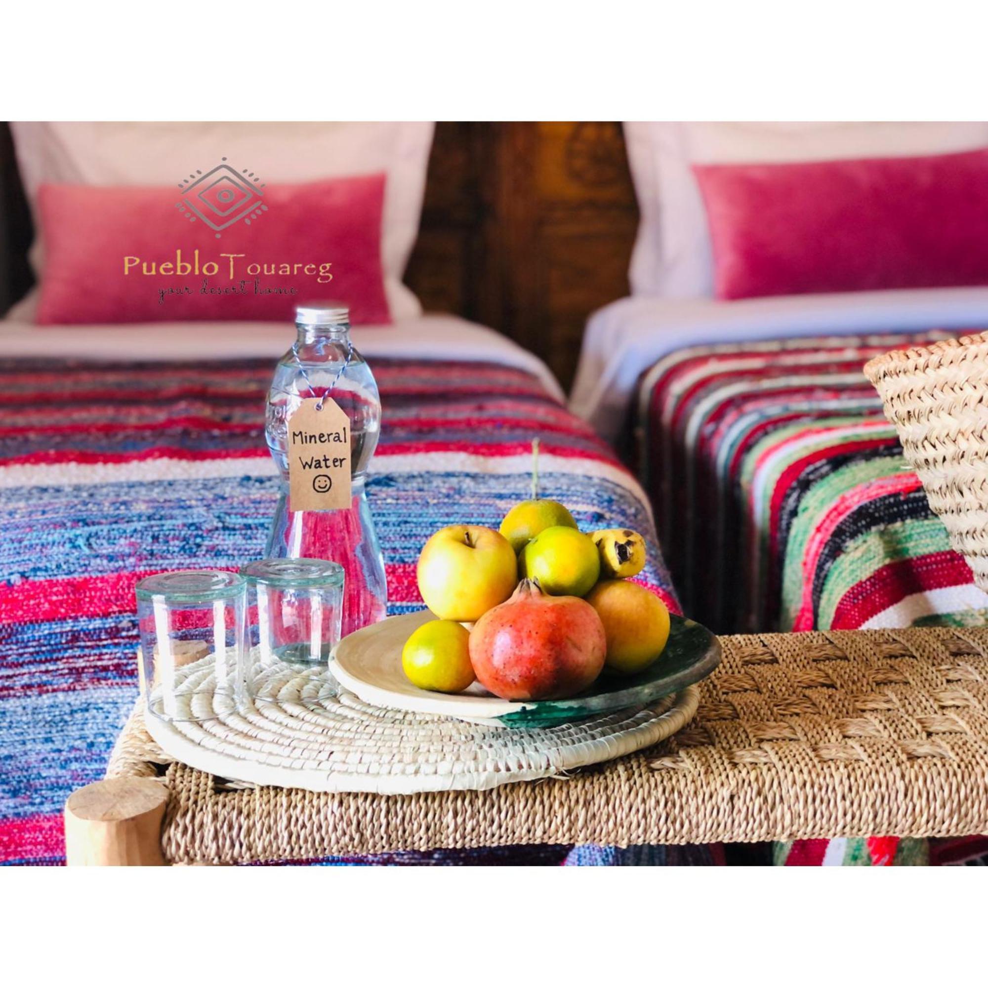 Pueblo Touareg - Private Tents Merzouga Bagian luar foto