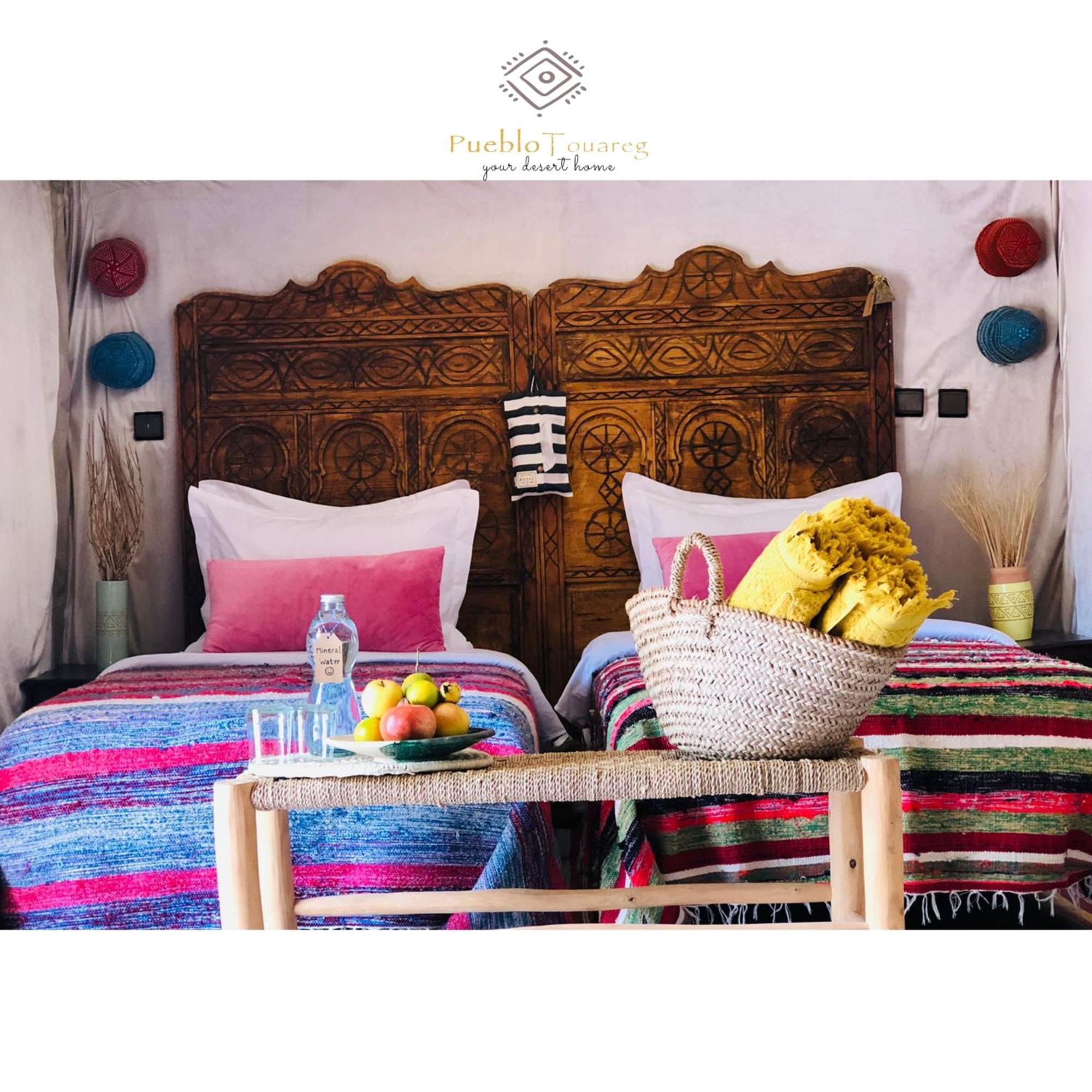 Pueblo Touareg - Private Tents Merzouga Bagian luar foto