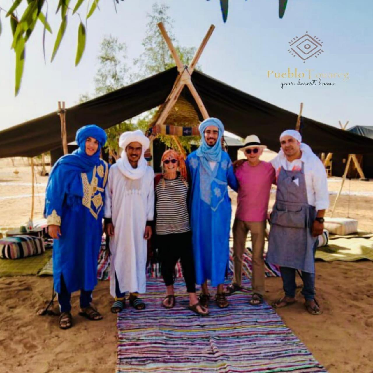 Pueblo Touareg - Private Tents Merzouga Bagian luar foto